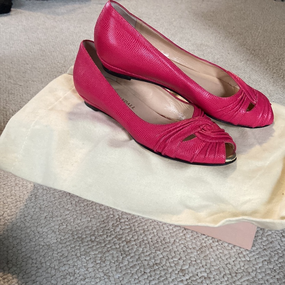 Kiki flats, never worn. With dust bag and original box